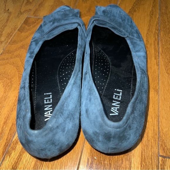 Vaneli Navy Blue Suede Fringe Flats Loafers Size 8.5M - Picture 4 of 8